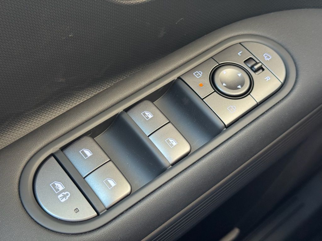 2025 Hyundai IONIQ 5 SEL - Photo 22