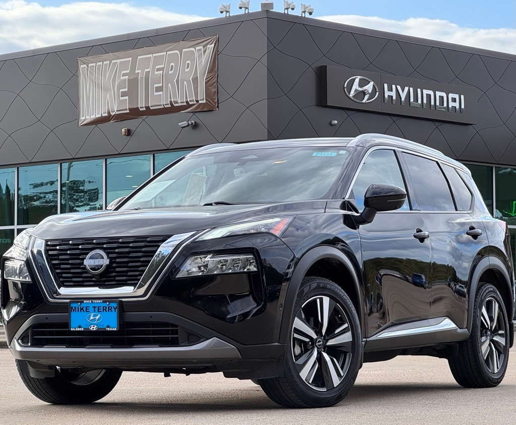 2023 Nissan Rogue SL's photo