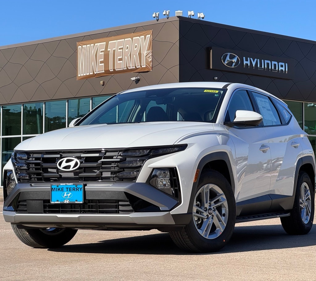 2026 Hyundai Tucson SE's photo