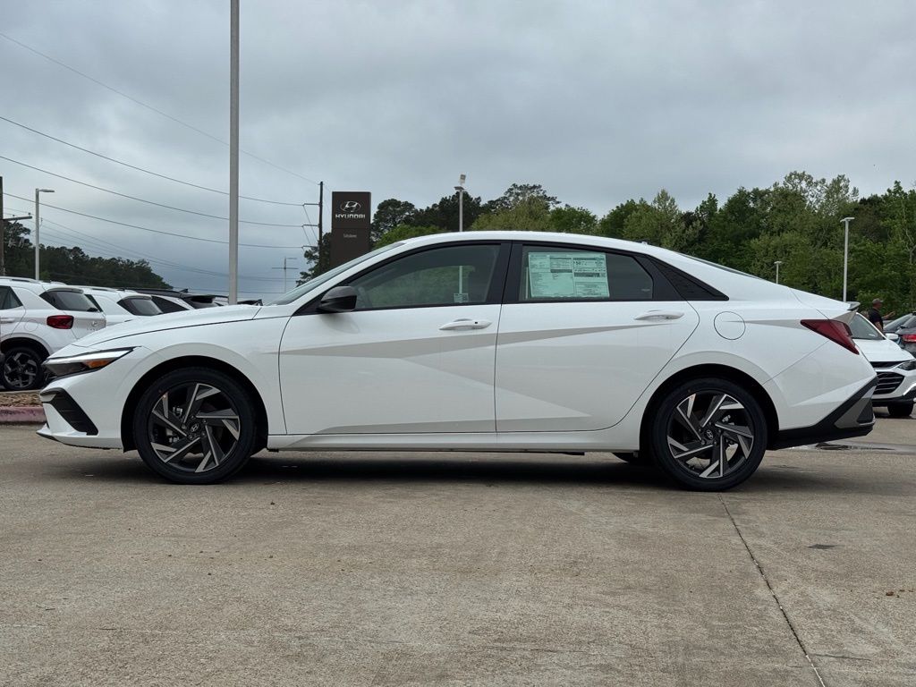 2025 Hyundai Elantra Blue - Photo 10