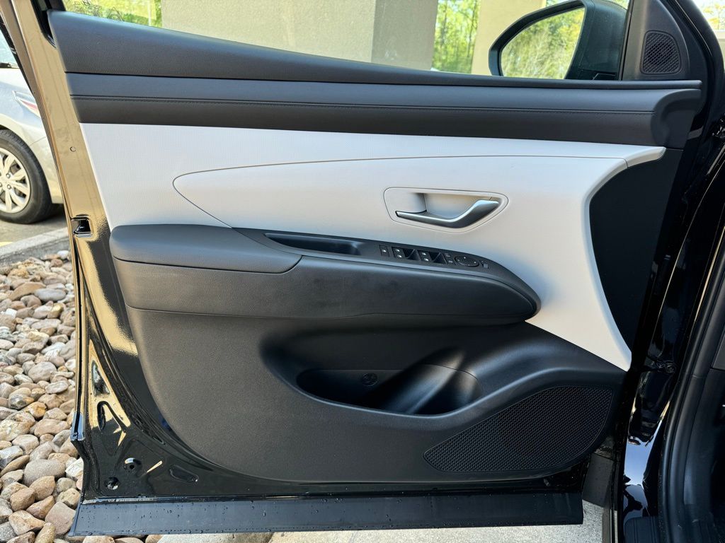 2025 Hyundai Tucson SEL - Photo 22