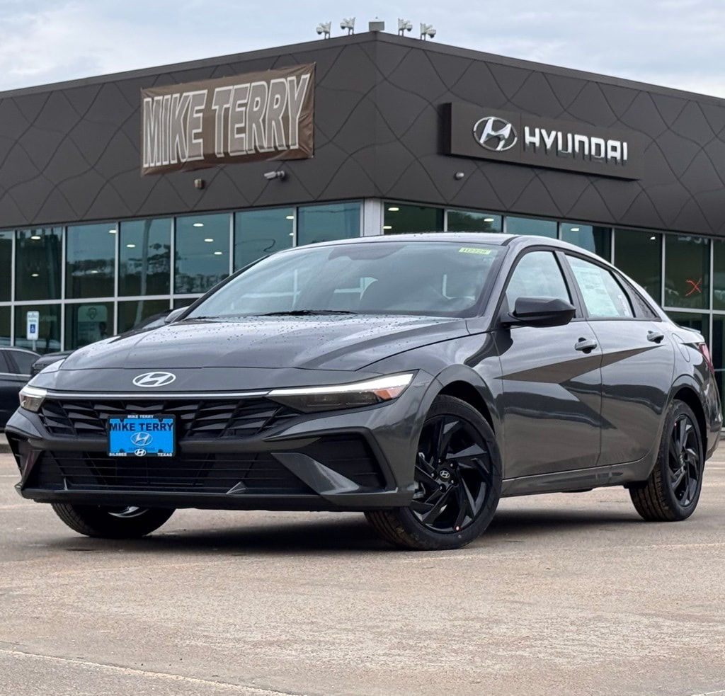 2026 Hyundai Elantra SEL's photo