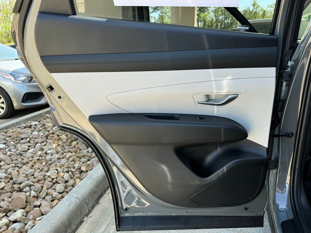 2025 Hyundai Tucson SEL - Photo 23