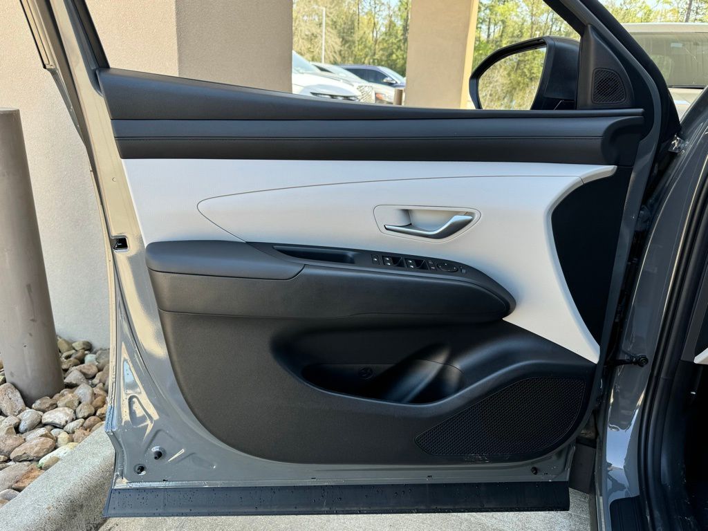 2025 Hyundai Tucson SEL - Photo 22