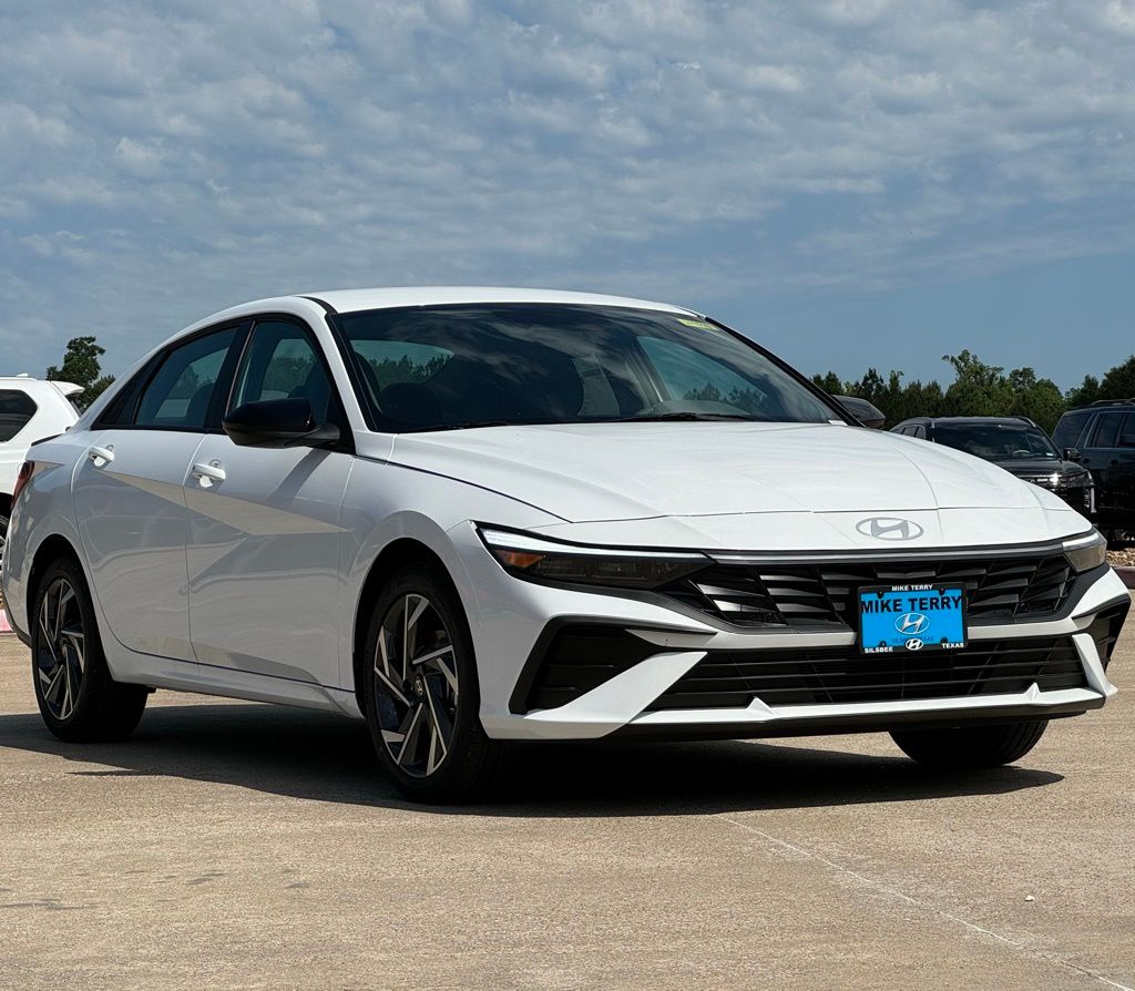 2025 Hyundai Elantra SEL - Photo 7