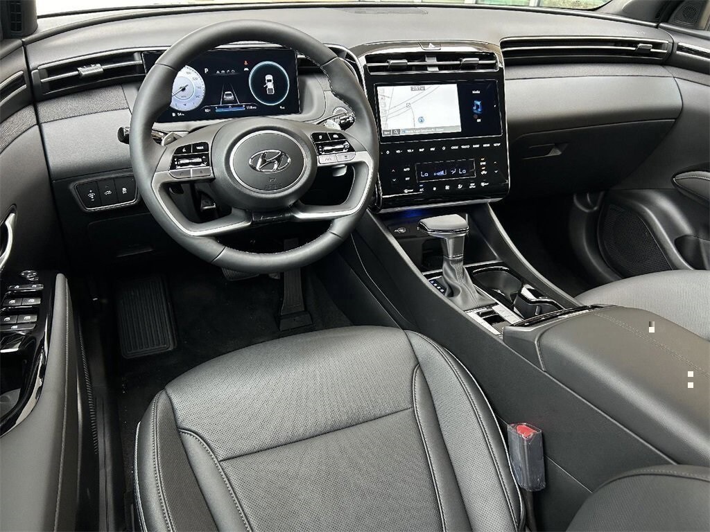 2024 Hyundai Santa Cruz Limited photo 2