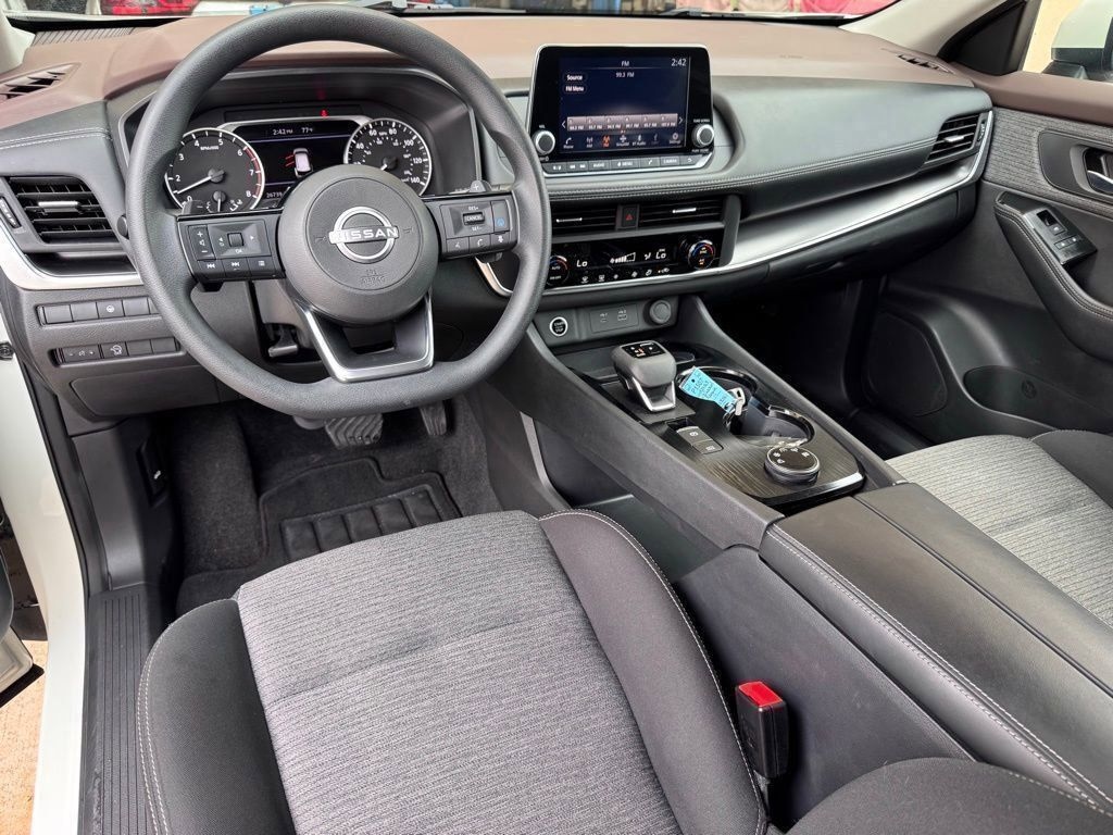 Used 2023 Nissan Rogue SV SUV