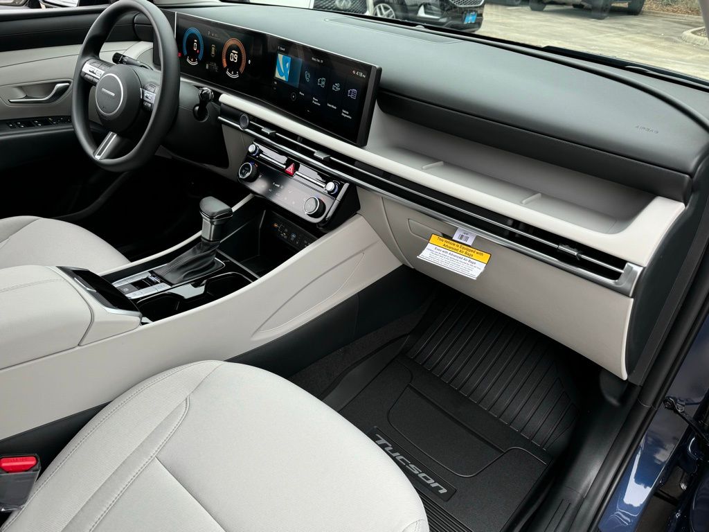 2025 Hyundai Tucson SEL - Photo 17