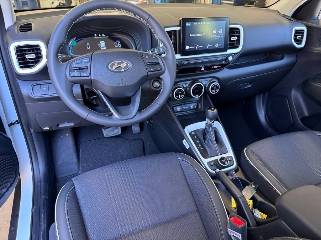 New 2026 Hyundai Venue SEL w/Two-Tone Roof SUV