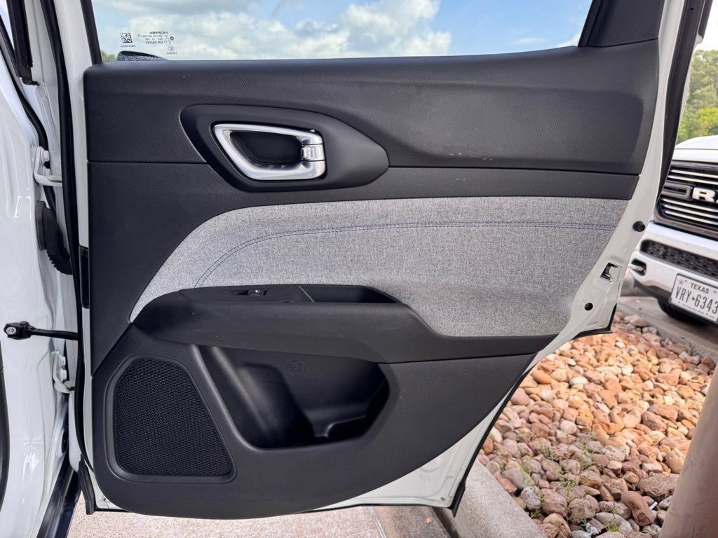 2024 Jeep Compass Latitude - Photo 19