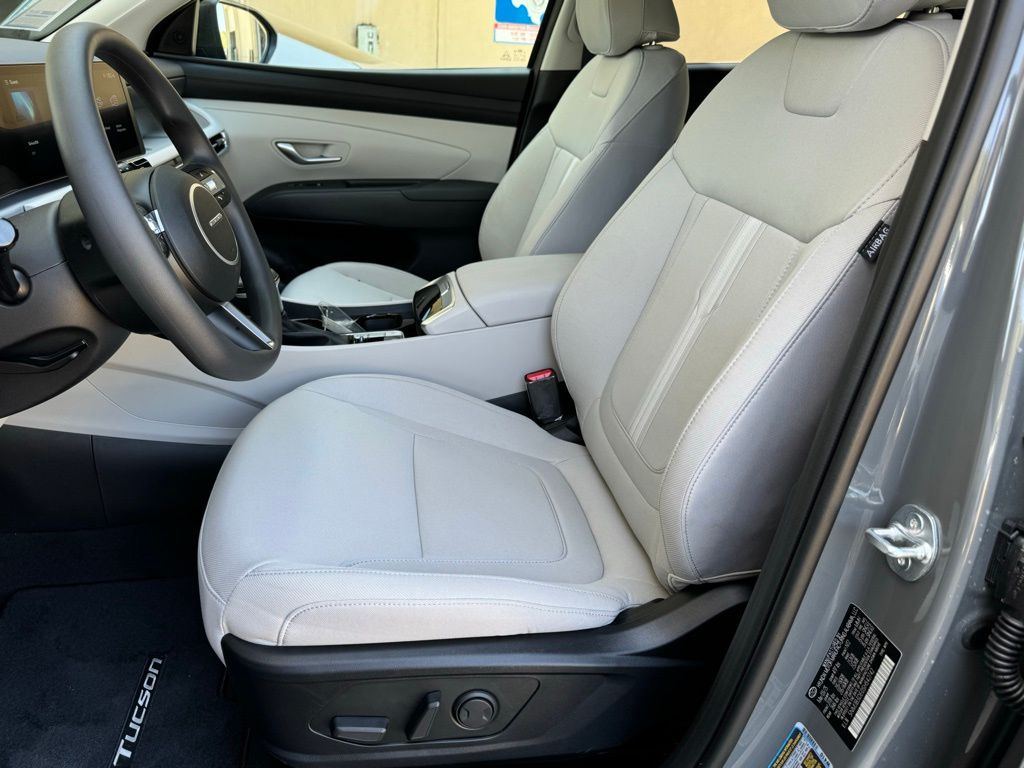2025 Hyundai Tucson SEL - Photo 8
