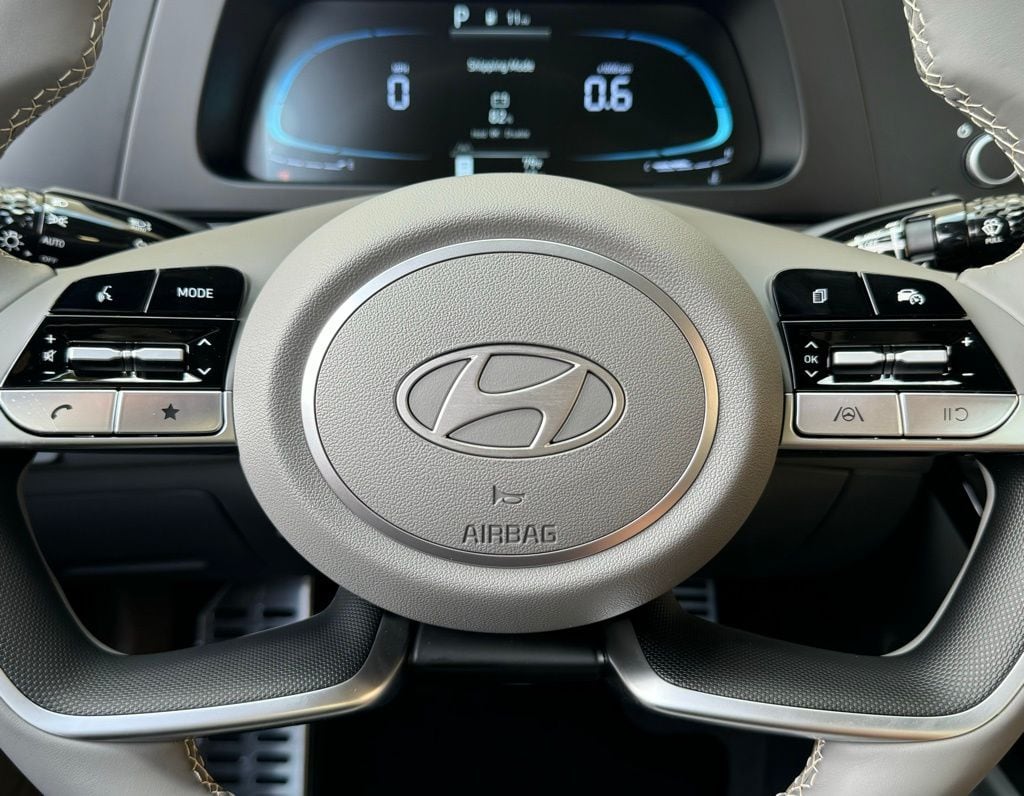 2025 Hyundai Elantra SEL - Photo 5
