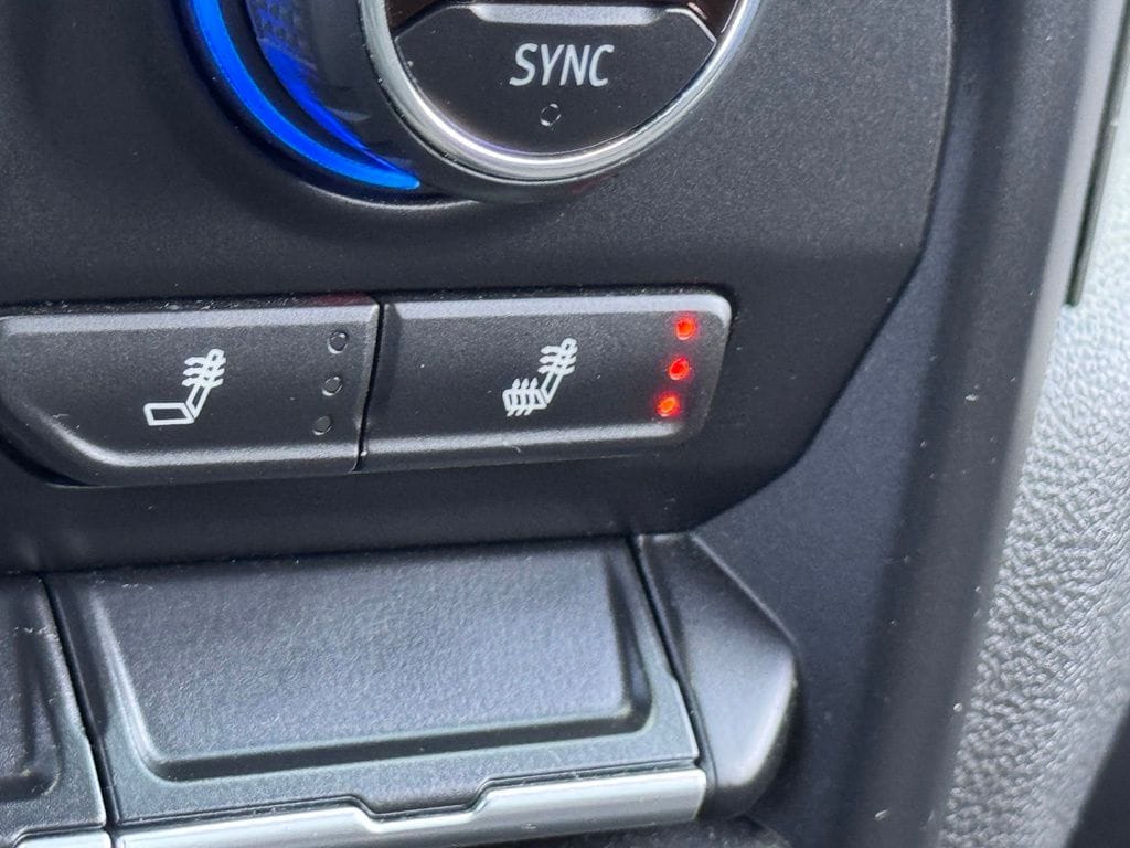 2021 Chevrolet Silverado 1500 LT - Photo 6