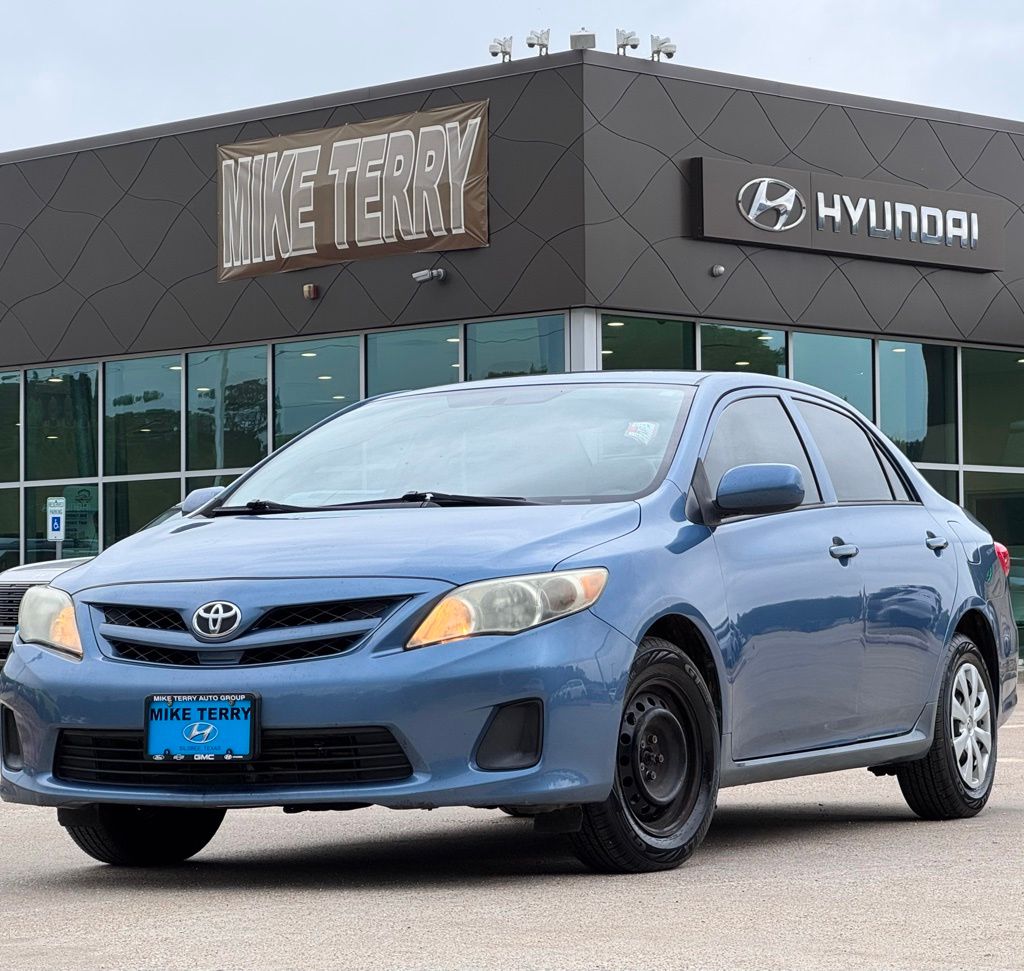 2013 Toyota Corolla L AT's photo