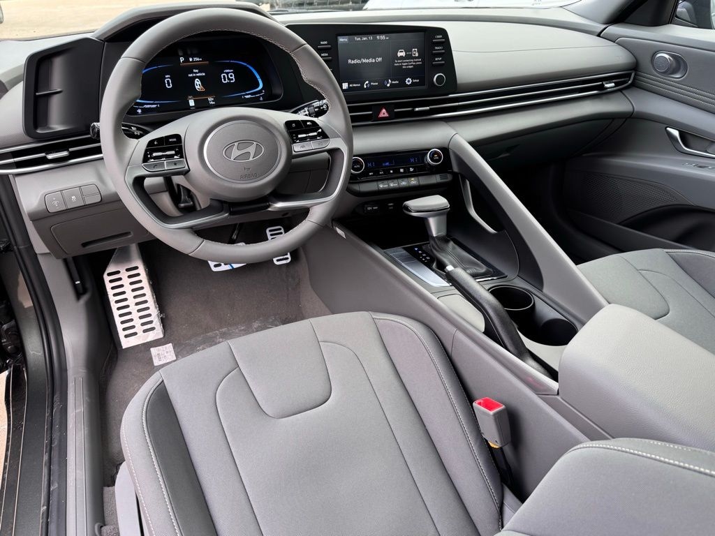 New 2026 Hyundai Elantra SEL Sport Sedan