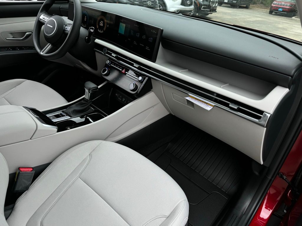 2025 Hyundai Tucson SEL - Photo 17