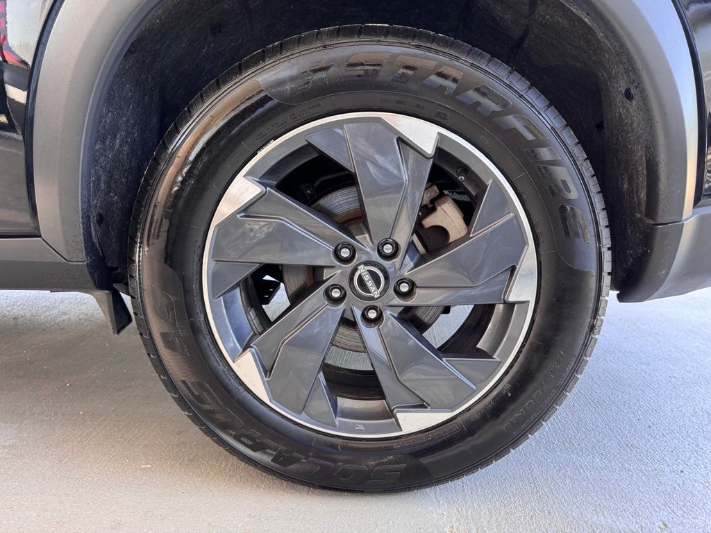 2024 Nissan Rogue SV - Photo 24