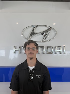 Staff member Gage Elliott from ID_368799