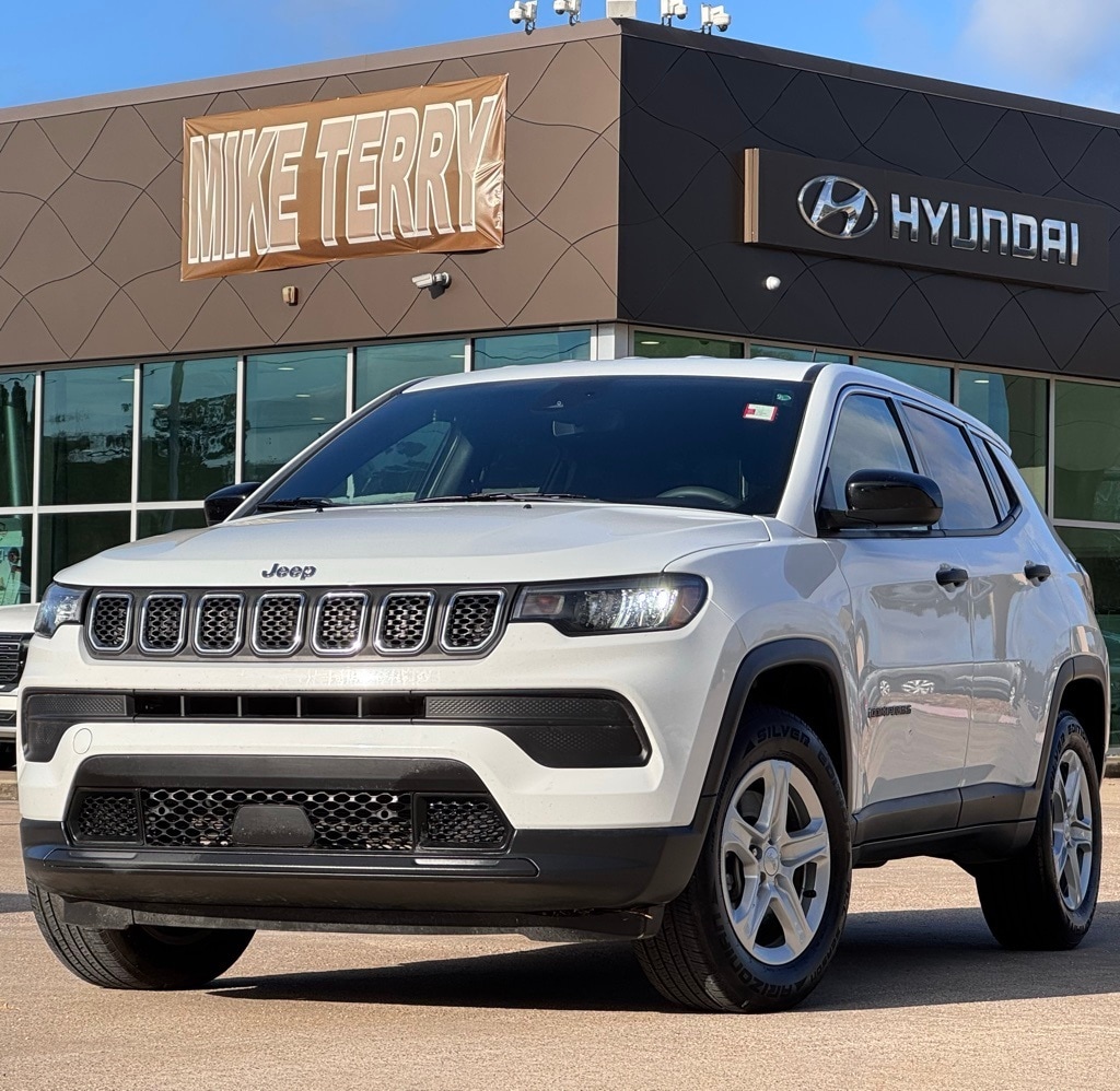 2024 Jeep Compass Sport's photo