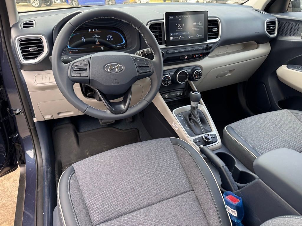 New 2026 Hyundai Venue SEL w/Two-Tone Roof SUV