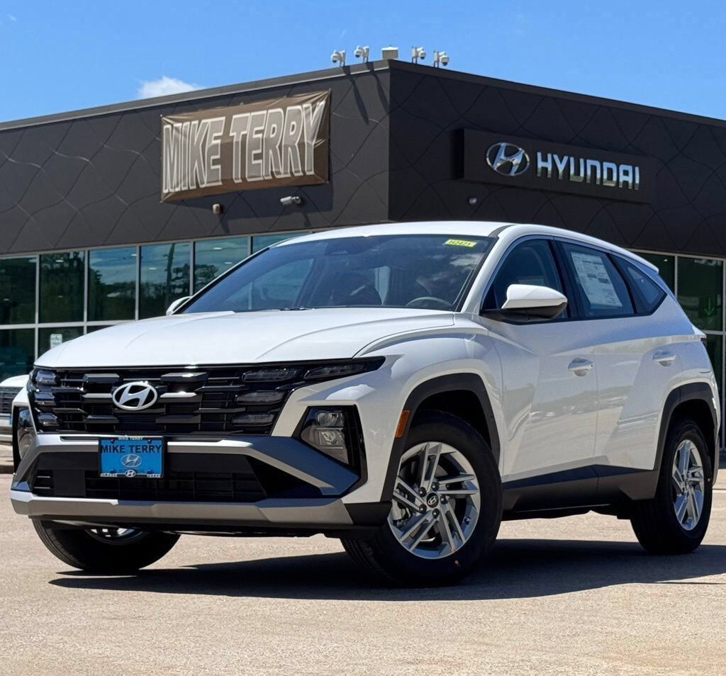 New 2026 Hyundai Tucson SE FWD SUV