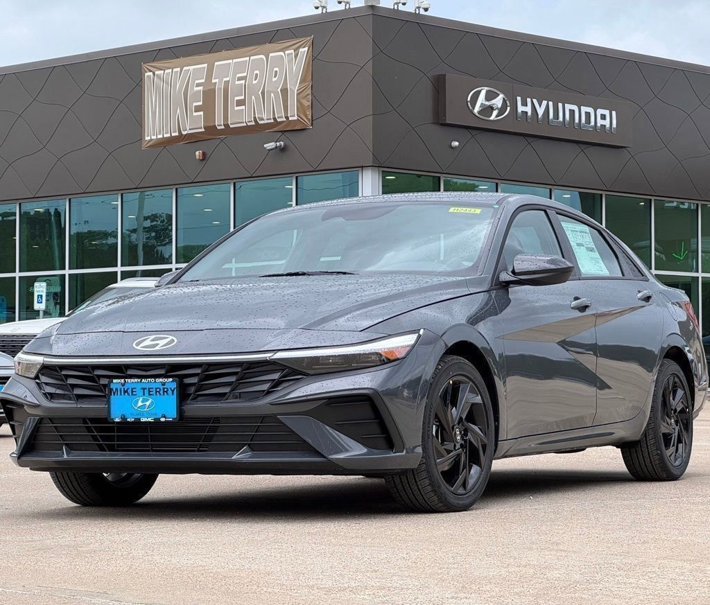 New 2026 Hyundai Elantra SEL Sport Sedan