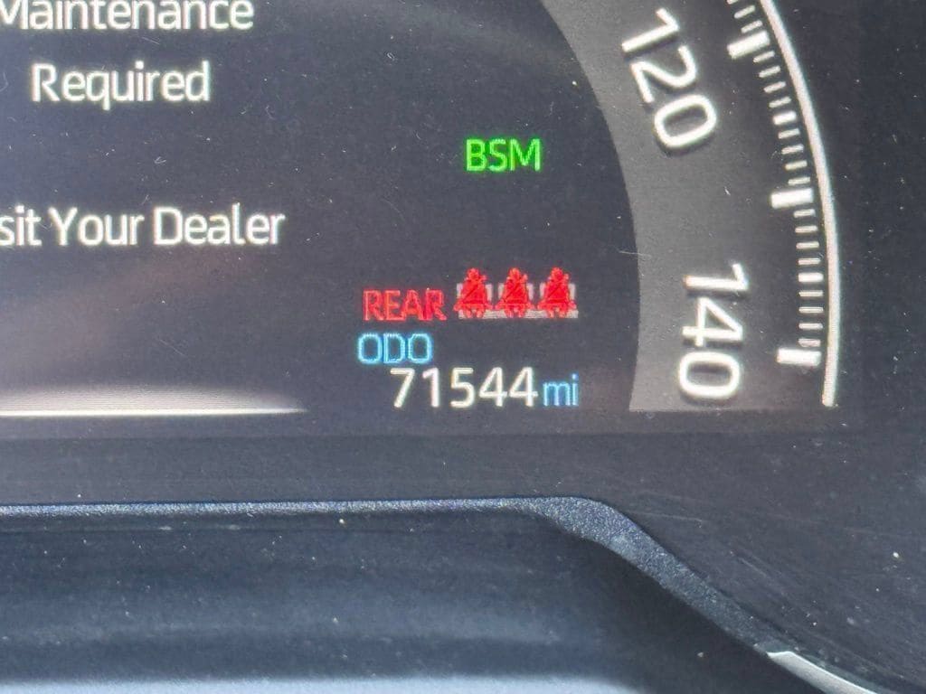 2022 Toyota RAV4 Limited - Photo 4