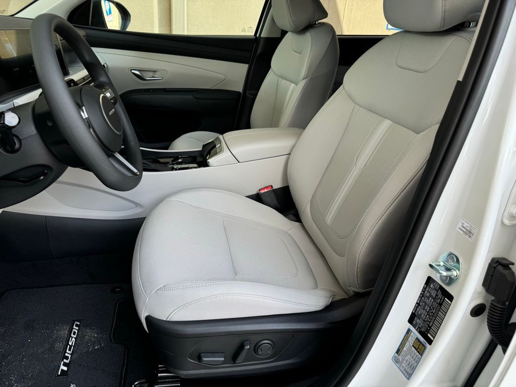2025 Hyundai Tucson SEL - Photo 8