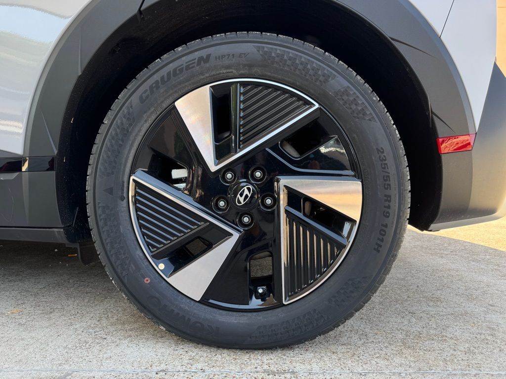 2025 Hyundai IONIQ 5 SEL - Photo 23