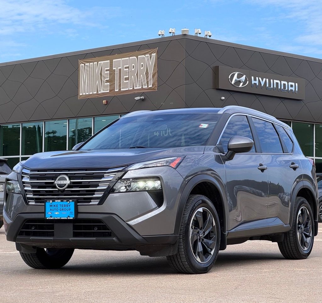Used 2024 Nissan Rogue SV SUV