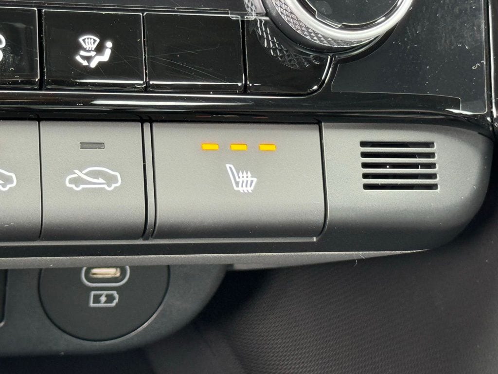 2025 Hyundai Elantra SEL - Photo 6
