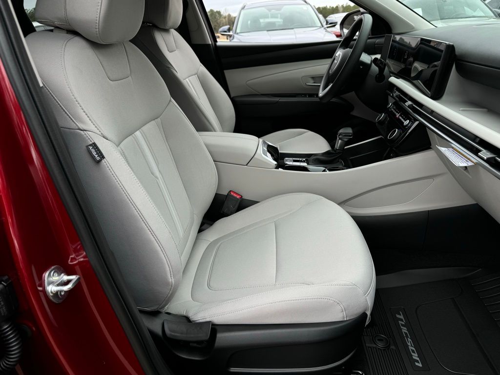 2025 Hyundai Tucson SEL - Photo 18
