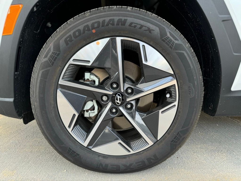2025 Hyundai Tucson SEL - Photo 25
