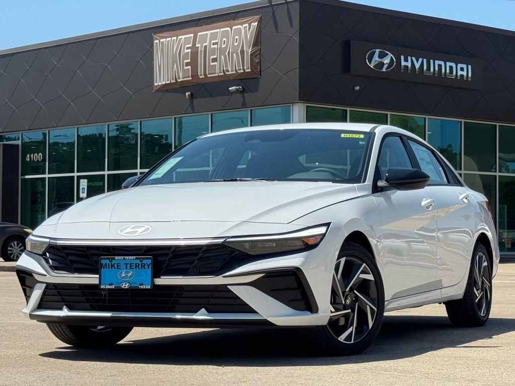 2025 Hyundai Elantra Blue