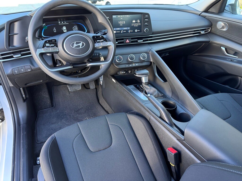 New 2026 Hyundai Elantra SE Sedan