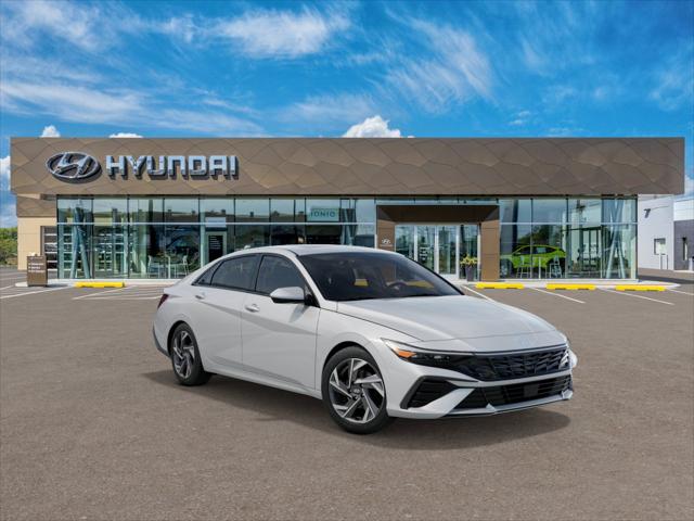 2025 Hyundai Elantra SEL Convenience photo 2