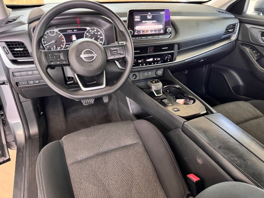 Used 2024 Nissan Rogue SV SUV