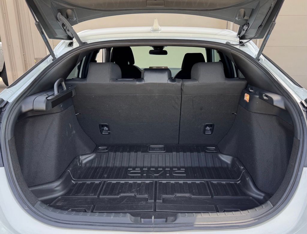 2024 Honda Civic Hatchback Sport - Photo 13