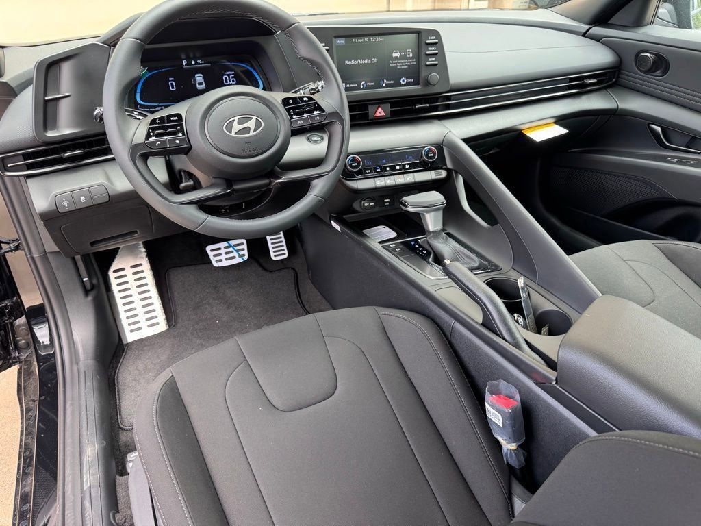 New 2026 Hyundai Elantra SEL Sport Sedan