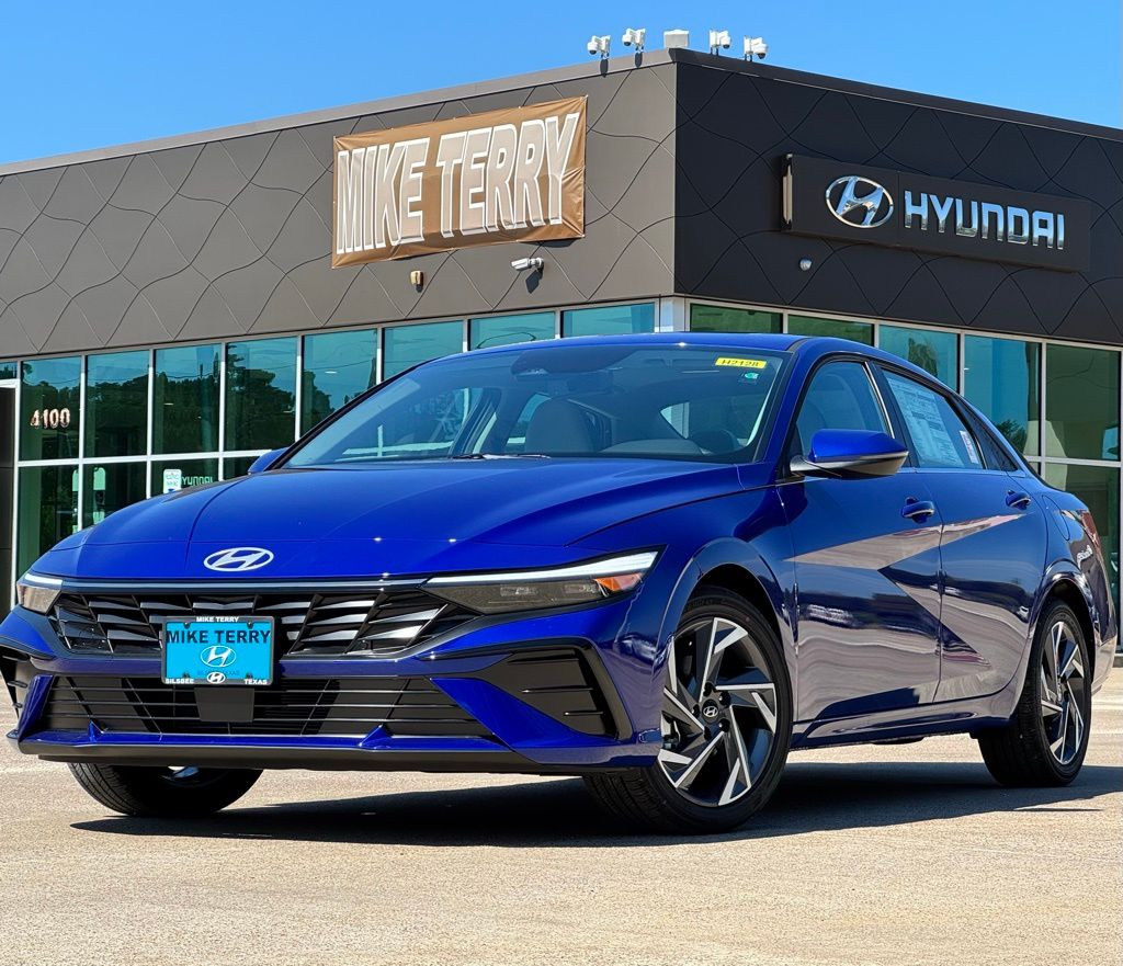 New 2025 Hyundai Elantra Limited