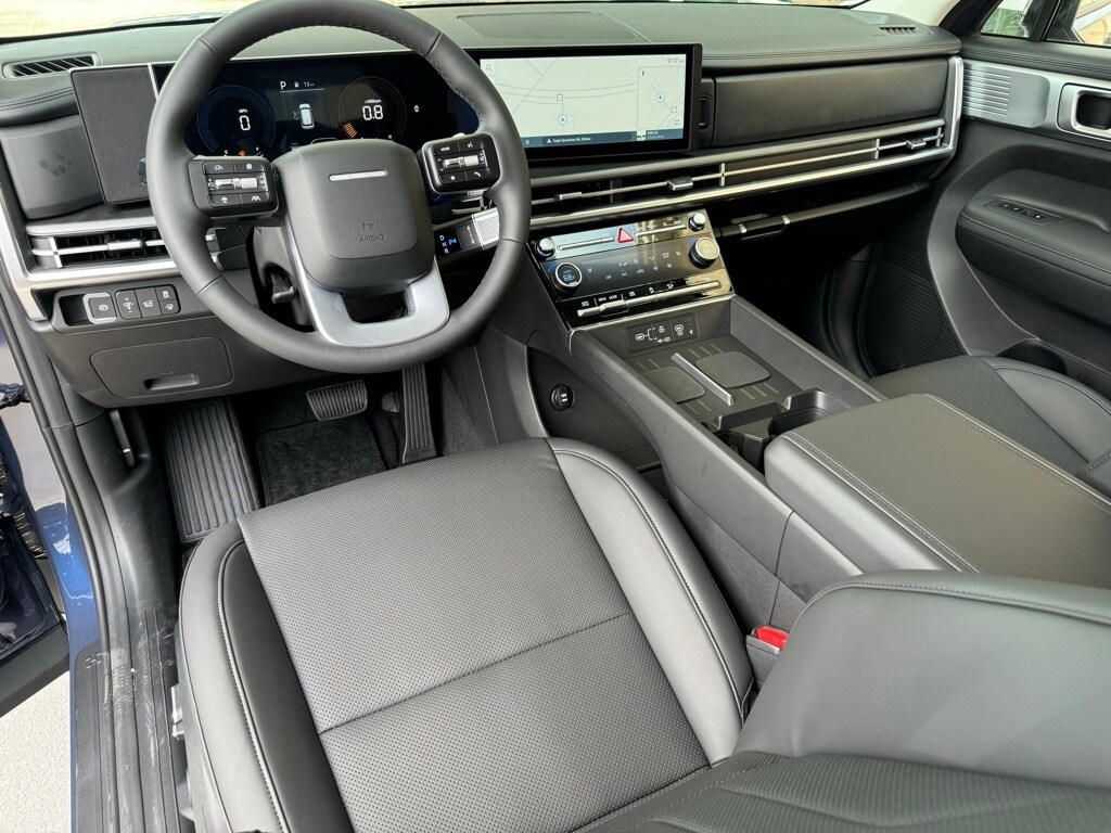 2025 Hyundai Santa Fe XRT photo 2