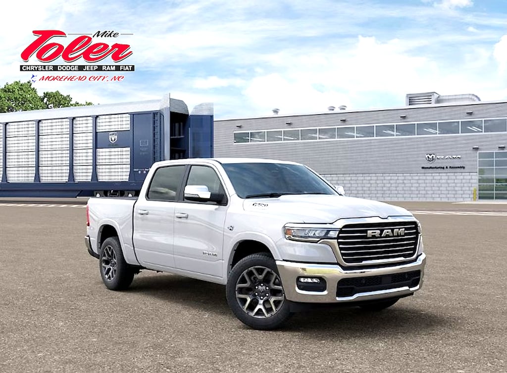 New 2026 Ram 1500 LARAMIE CREW CAB 4X4 5'7 BOX Pickup