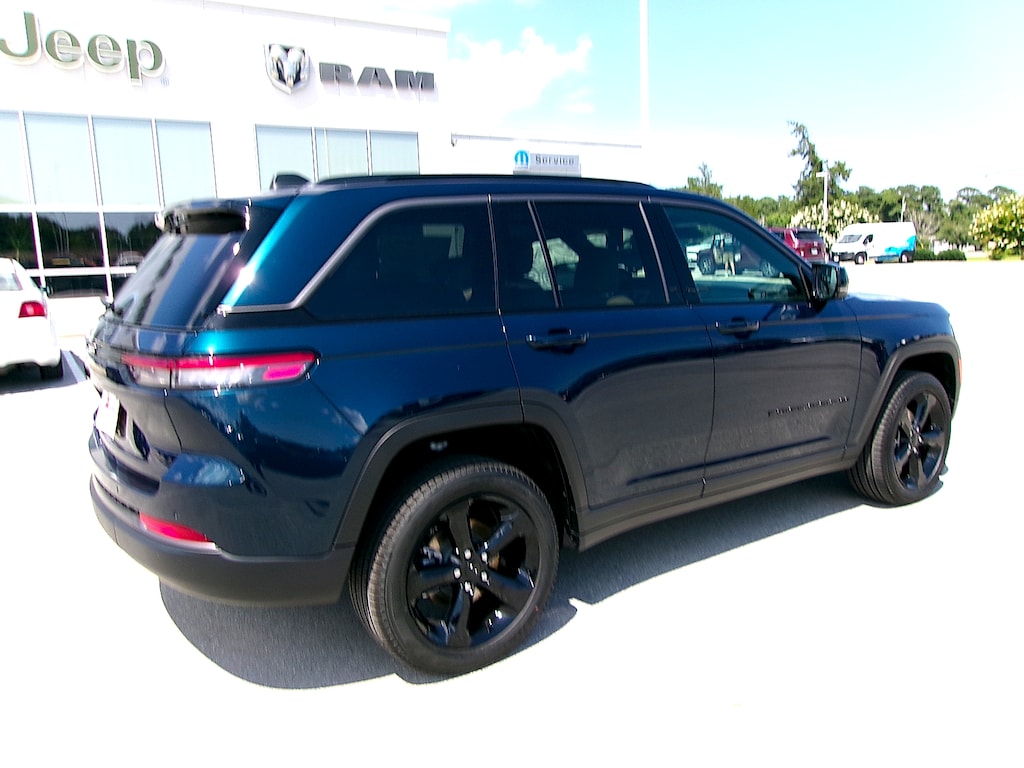 New 2026 Jeep Grand Cherokee LIMITED 4X4 Sport Utility