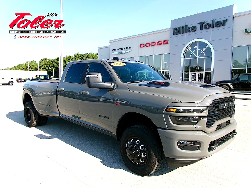 New 2026 Ram 3500 LARAMIE CREW CAB 4X4 8' BOX Pickup
