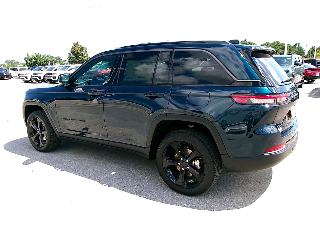 New 2026 Jeep Grand Cherokee LIMITED 4X4 Sport Utility
