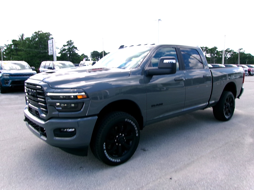 New 2026 Ram 2500 LARAMIE CREW CAB 4X4 6'4 BOX Pickup
