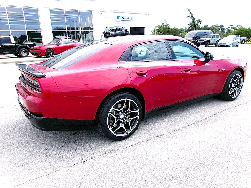 New 2026 Dodge Charger R/T PLUS 4-DOOR AWD Sedan
