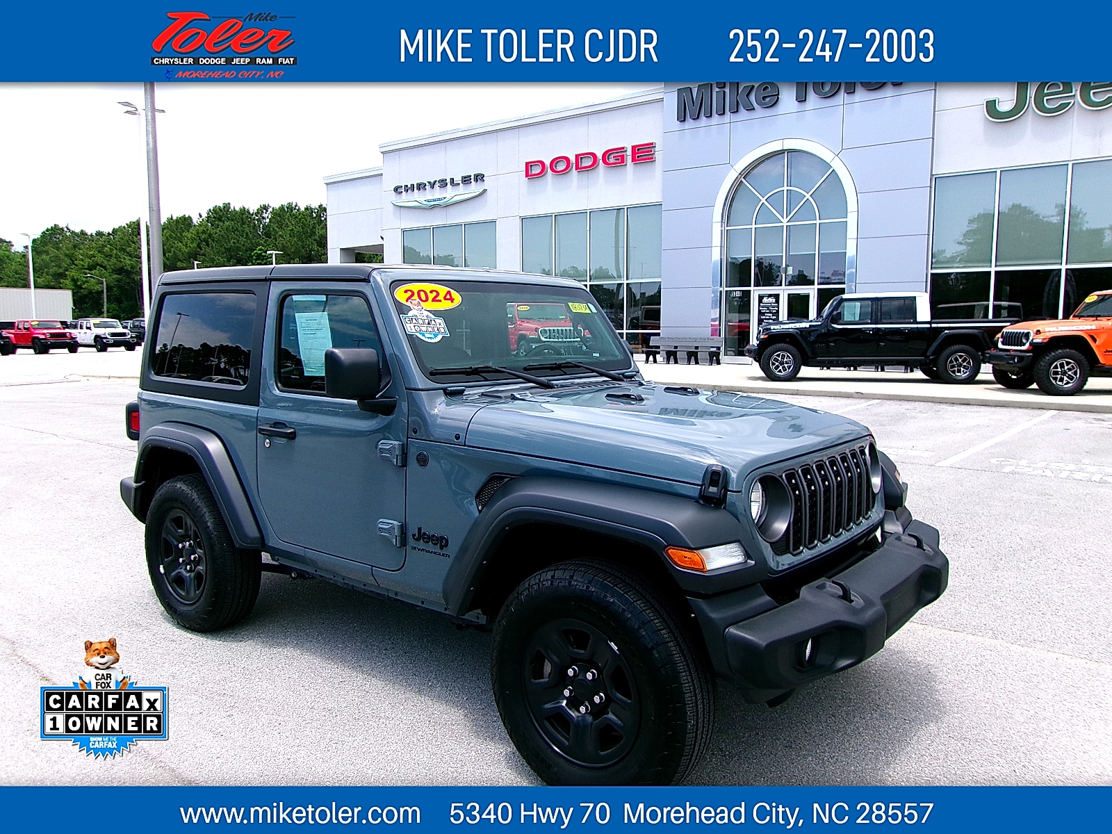 2024 Jeep Wrangler Sport's photo