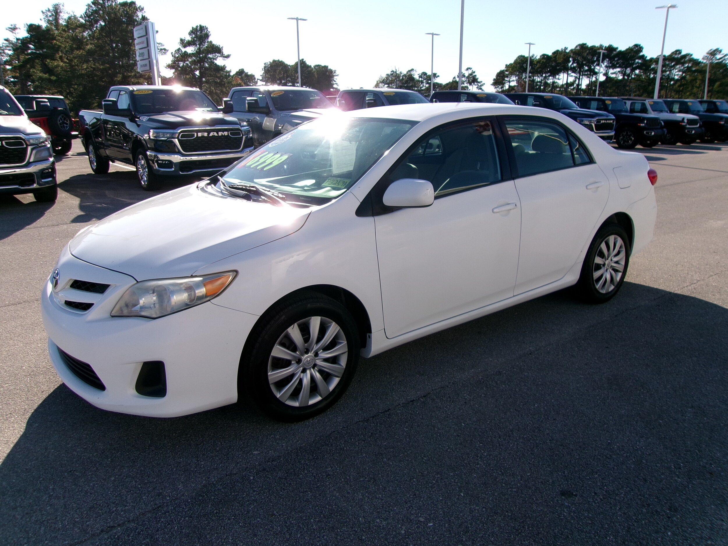 2012 Toyota Corolla photo 3