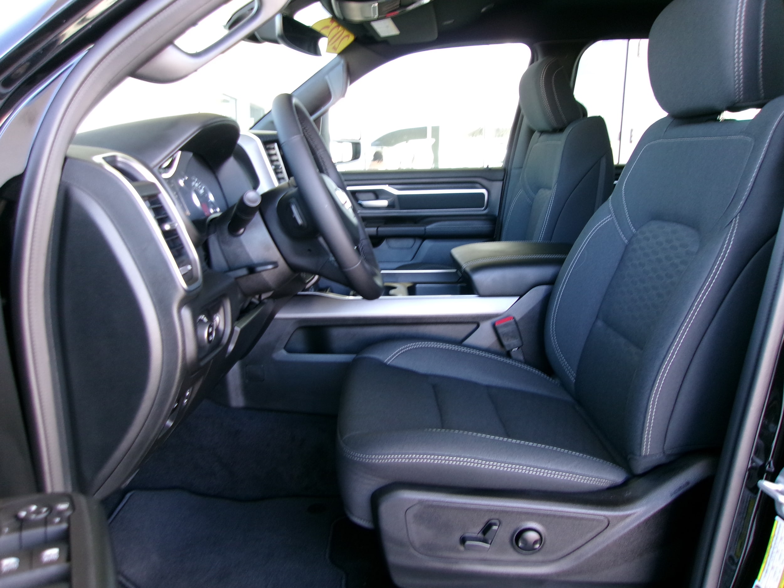 2025 RAM 1500 Big Horn/Lone Star - Photo 13